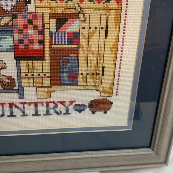 Vintage “I’m Not Cluttered, I’m Country” framed cross stitch picture - Picture 8 of 10